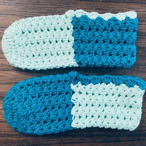 D2 Handmade Knitted Teal Green Home socks Size 7-9